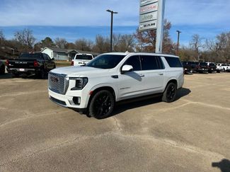 Used 2023 GMC Yukon XL Denali video 1