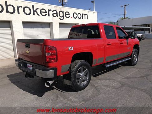 Used 2012 Chevrolet Silverado 2500 LTZ AWD/4WD image 8