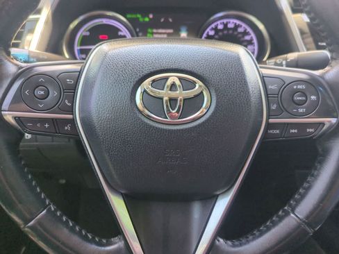 Used 2018 Toyota Camry XLE w/ Audio Package FWD image 22