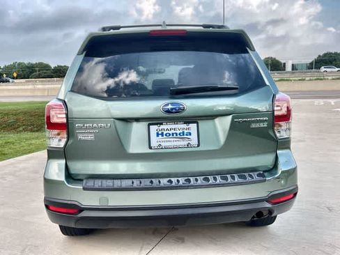Used 2017 Subaru Forester 2.5i Premium AWD/4WD image 6