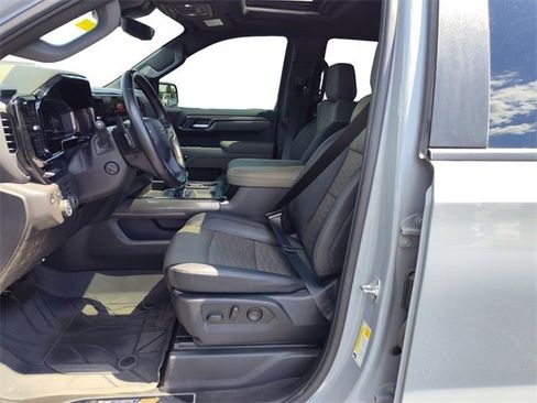 Used 2025 Chevrolet Silverado 1500 ZR2 w/ Technology Package image 21