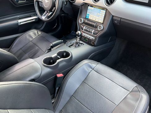 Used 2017 Ford Mustang GT Premium w/ Equipment Group 401A RWD image 14