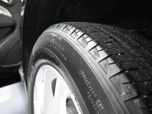 Used 2022 Chevrolet Equinox LS w/ LS Convenience Package FWD image 33