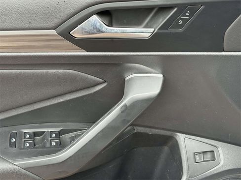 Used 2020 Volkswagen Jetta SEL image 14