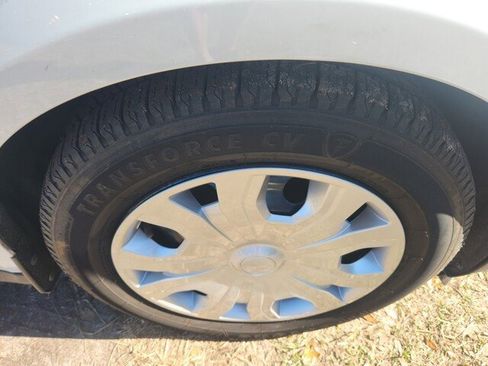 Used 2020 Ford Transit Connect XL image 22