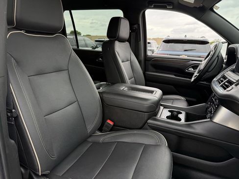 Certified 2023 Chevrolet Suburban Premier image 24