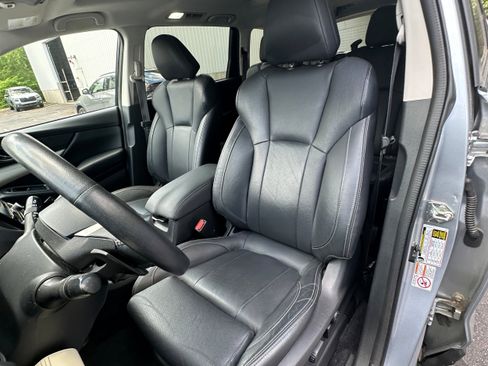 Used 2020 Subaru Ascent Limited w/ Technology Package AWD/4WD image 17