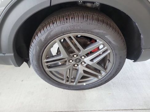 New 2026 Ford Explorer ST-Line RWD image 22