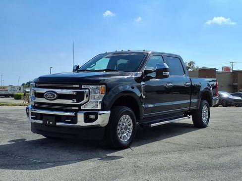 Used 2022 Ford F250 XLT w/ XLT Premium Package AWD/4WD image 3