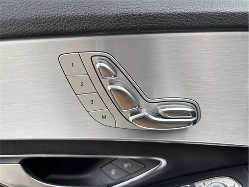 Used 2019 Mercedes-Benz C 300 Sedan image 18