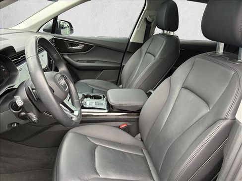 Used 2023 Audi Q7 2.0T Premium w/ Convenience Package AWD/4WD image 11
