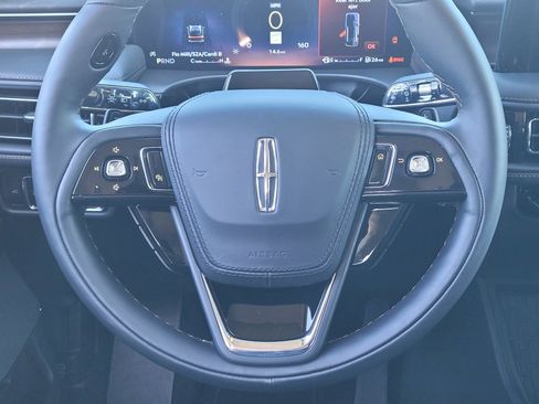 New 2025 Lincoln Aviator Reserve image 13