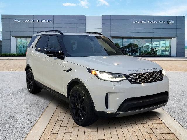 Certified 2026 Land Rover Discovery S AWD/4WD image 3