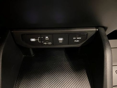Used 2025 Kia K4 FWD image 23