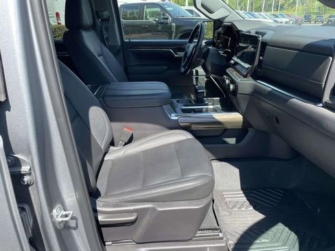 Used 2024 Chevrolet Silverado 1500 LT Trail Boss w/ Convenience Package II image 28