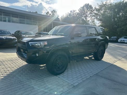 Used 2023 Toyota 4Runner TRD Off-Road Premium w/ Off Road Premium Plus Package AWD/4WD image 3