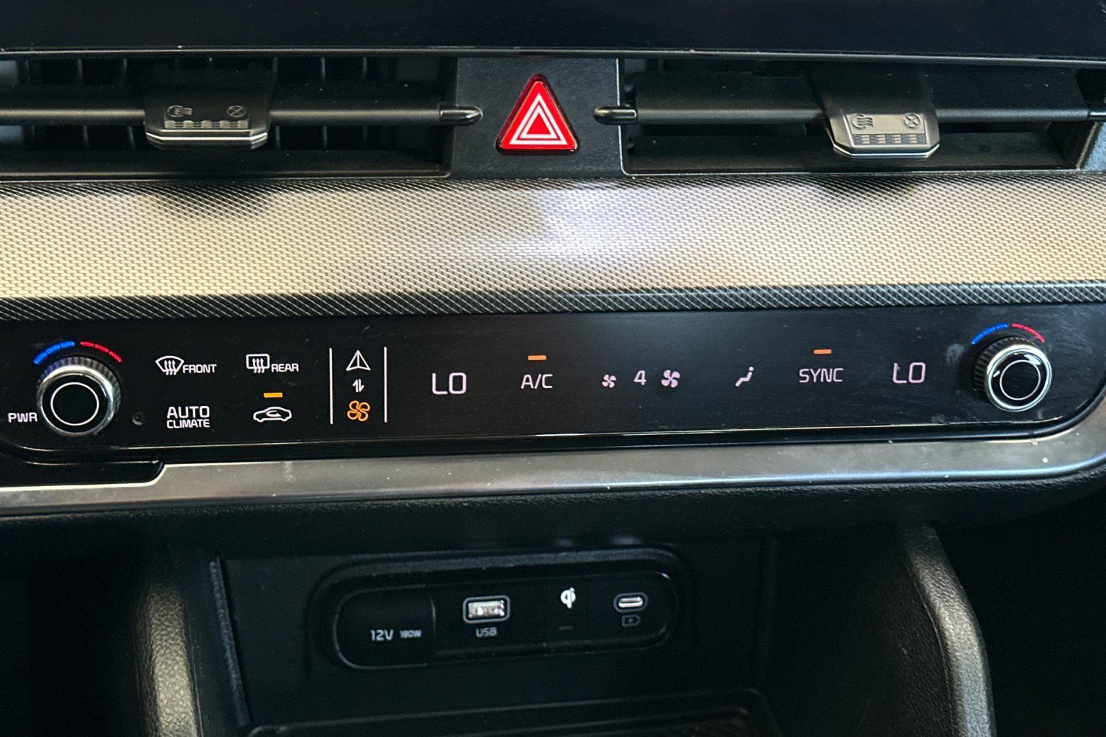 Used 2025 Kia Sportage SX FWD image 23