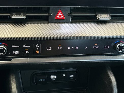 Used 2025 Kia Sportage SX FWD image 23