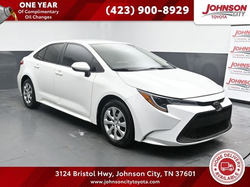 Used 2021 Toyota Corolla LE image 1