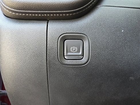 Used 2020 Chevrolet Silverado 3500 LT image 13