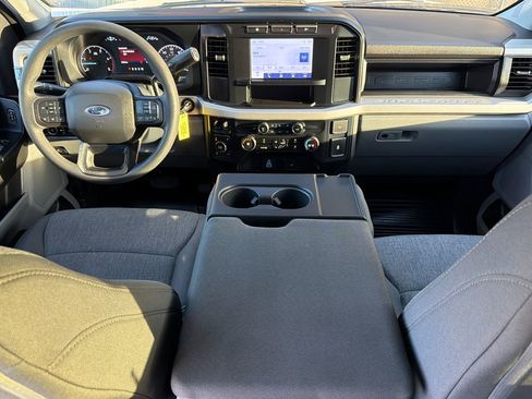 Used 2024 Ford F250 XL w/ XL Chrome Package image 12