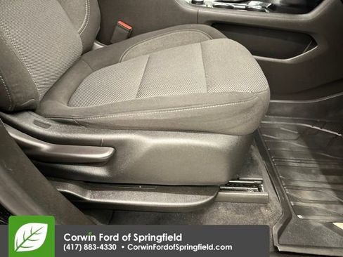 Used 2023 Chevrolet Traverse LT image 11