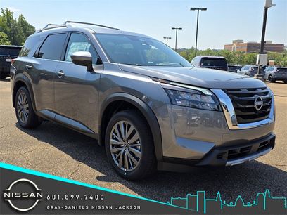New 2025 Nissan Pathfinder SL