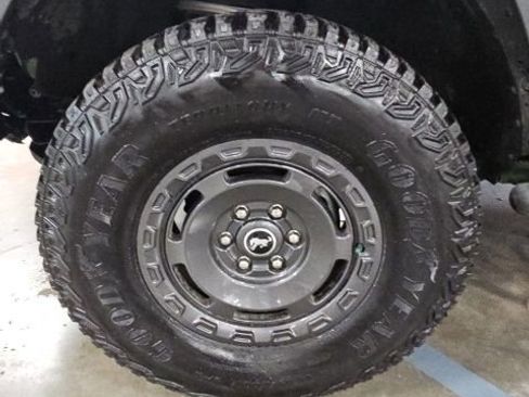 Used 2024 Ford Bronco Everglades image 43