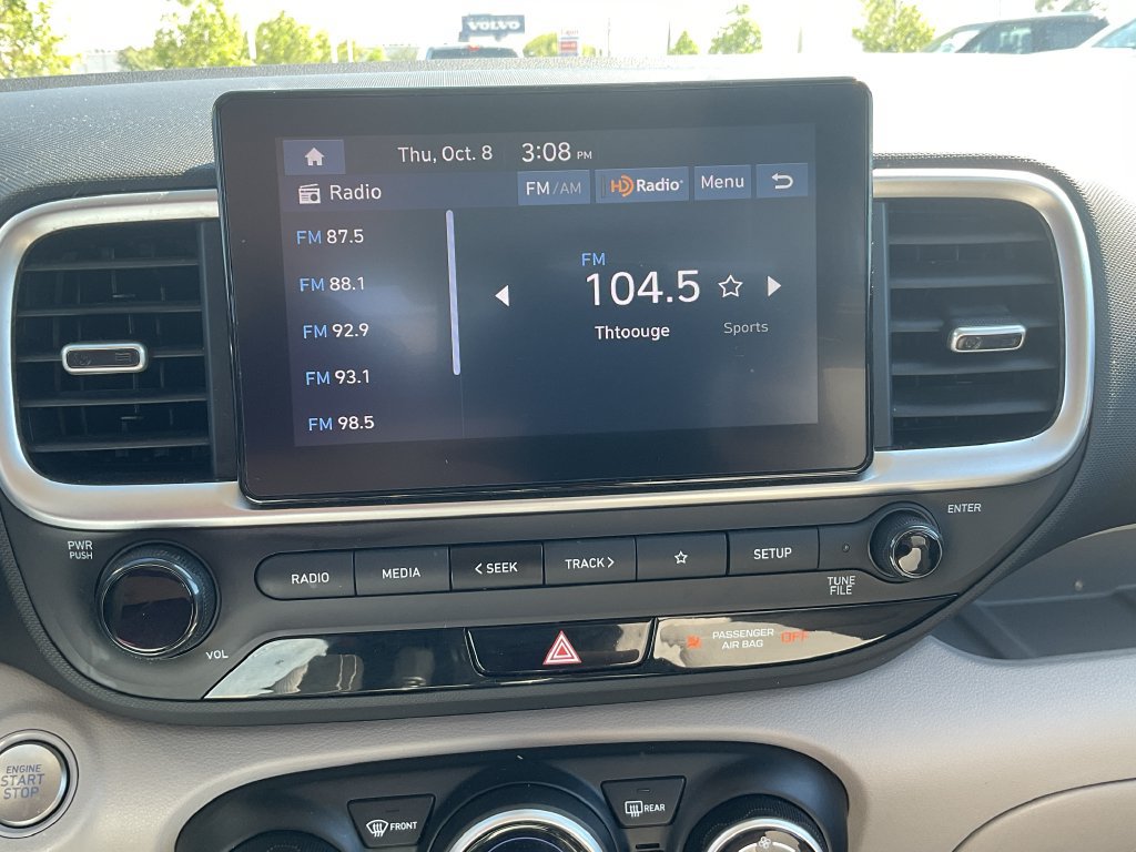 Used 2025 Hyundai Venue SEL FWD image 26