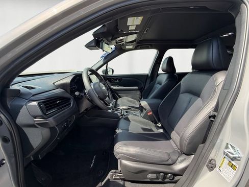 Certified 2025 Subaru Forester Touring AWD/4WD image 9