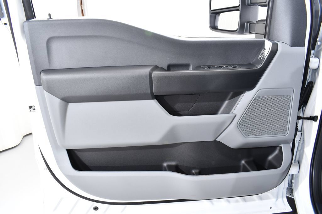 New 2027 Ford F550 4x4 Crew Cab image 25
