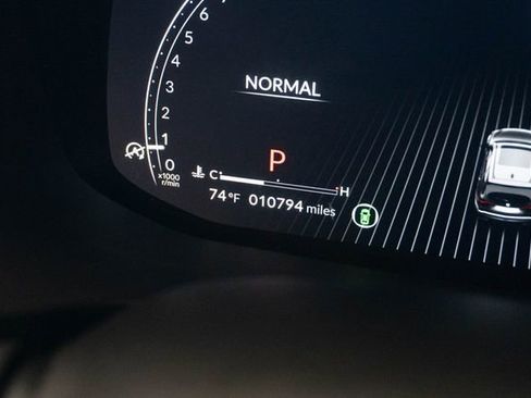 Used 2023 Acura MDX SH-AWD w/ Advance Package image 26