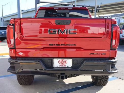 New 2026 GMC Sierra 1500 AT4X w/ LPO, Black Badging Package AWD/4WD image 6