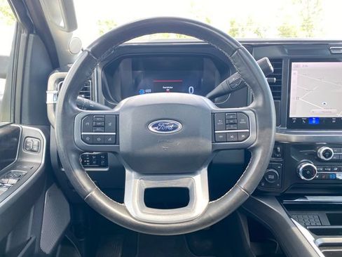 Used 2025 Ford F350 Lariat AWD/4WD image 22