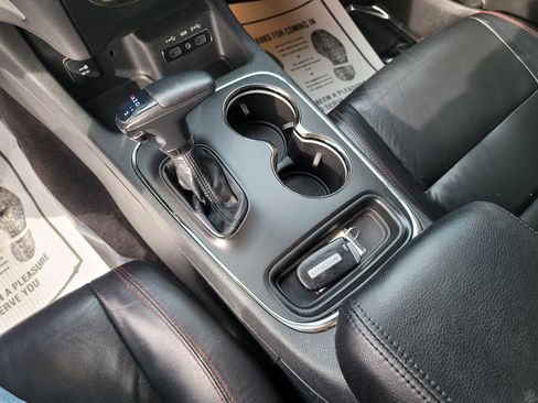Used 2018 Dodge Durango GT image 24