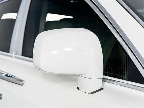 Used 2016 Rolls-Royce Phantom Sedan image 30