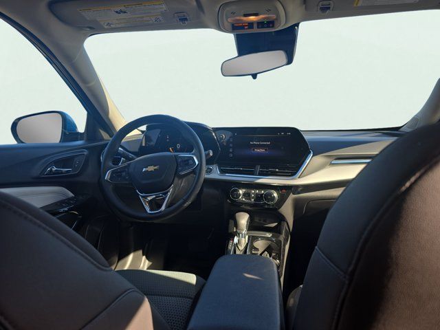 Used 2026 Chevrolet Trax LT w/ Driver Confidence Package FWD image 17