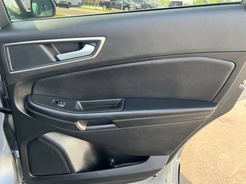 Certified 2024 Ford Edge SEL w/ Convenience Package AWD/4WD image 12