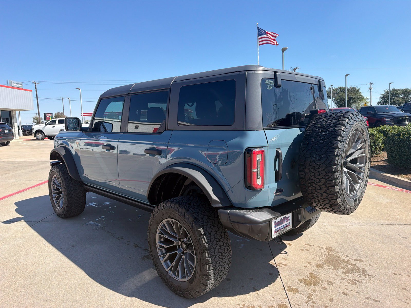 Used 2023 Ford Bronco Badlands AWD/4WD image 7