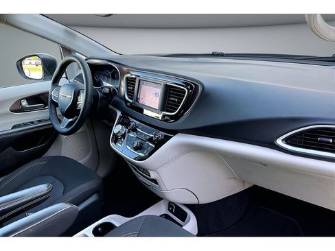 Certified 2024 Chrysler Voyager LX FWD image 47
