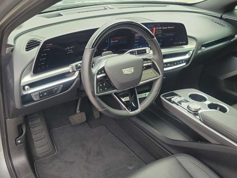 Used 2024 Cadillac Lyriq Sport RWD image 17