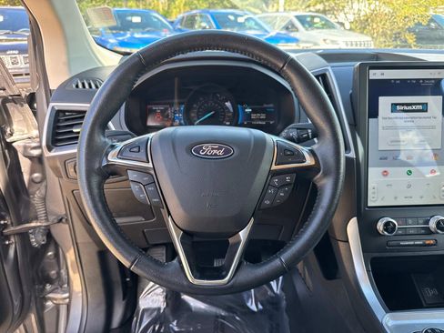 Used 2024 Ford Edge SEL image 27