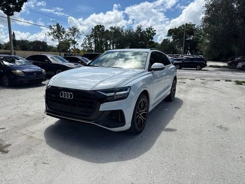 Used 2021 Audi Q8 Premium Plus w/ Premium Plus Package AWD/4WD image 2