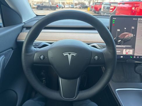 Used 2021 Tesla Model Y Long Range image 48