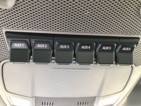 Used 2019 Ford F550 4x4 Regular Cab Super Duty image 17