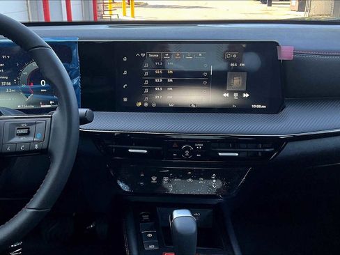 New 2026 Nissan Kicks SR image 6