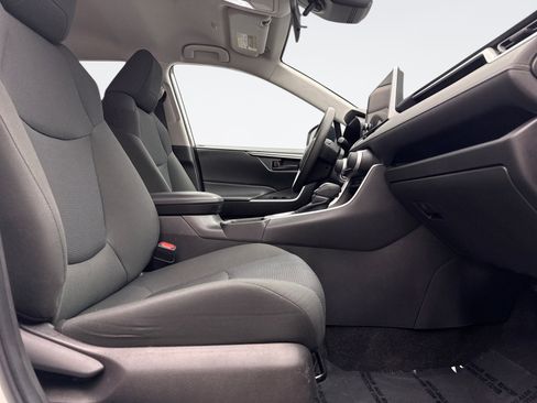 Used 2024 Toyota RAV4 LE image 17