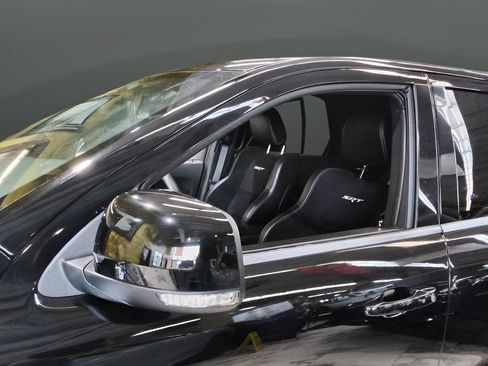 Used 2022 Dodge Durango SRT w/ Premium Interior Group AWD/4WD image 32