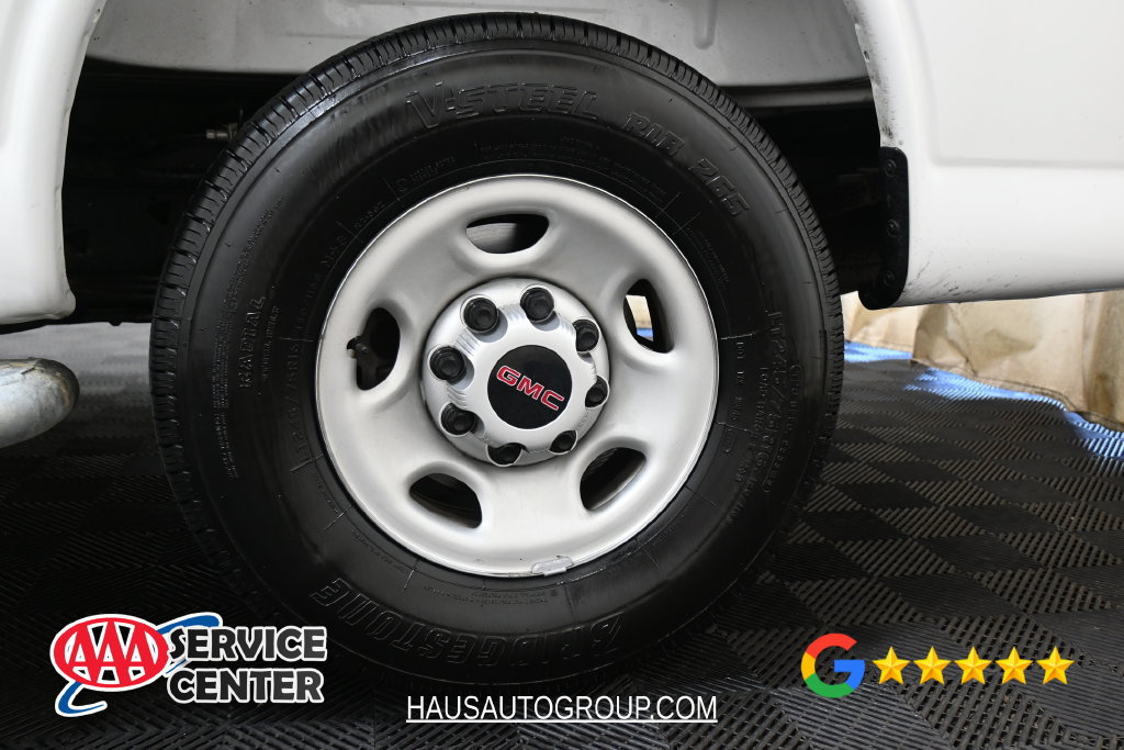 Used 2025 GMC Savana 2500 w/ Driver Convenience Package RWD image 27