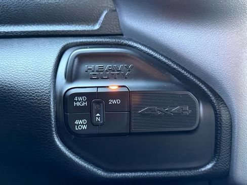 Used 2024 RAM 3500 Big Horn image 19